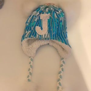 Girls one size winter hat!! Brand with tag.